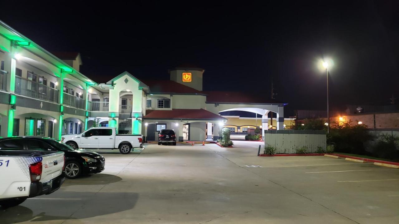 Palace Inn Addicks ภายนอก รูปภาพ